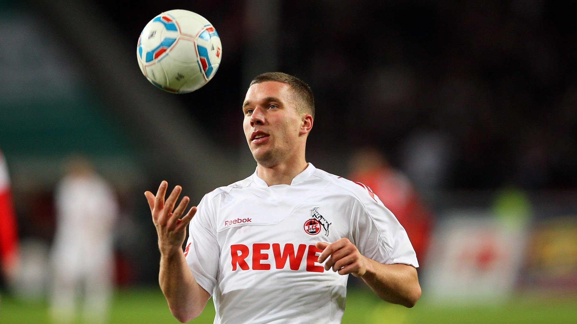 开云体育APP-利物浦整体推进打出高效转换节奏，利物浦walk along