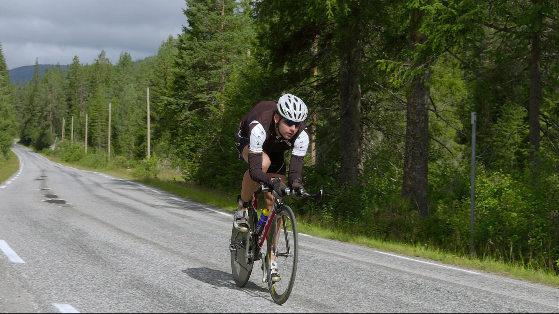 欧洲杯史上最激烈的对抗：谁能笑到最后？，欧洲杯出现对阵